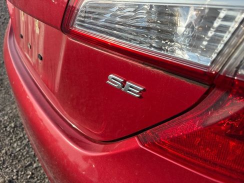 Used 2014 Toyota Camry SE FWD image 4
