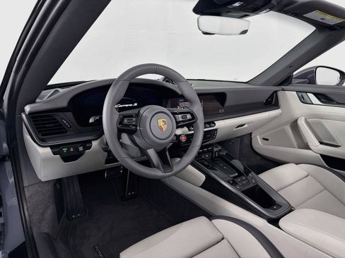 Used 2025 Porsche 911 Carrera S RWD image 5