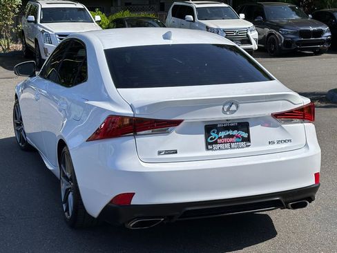 Used 2017 Lexus IS 200t F Sport w/ F Sport Package RWD image 9