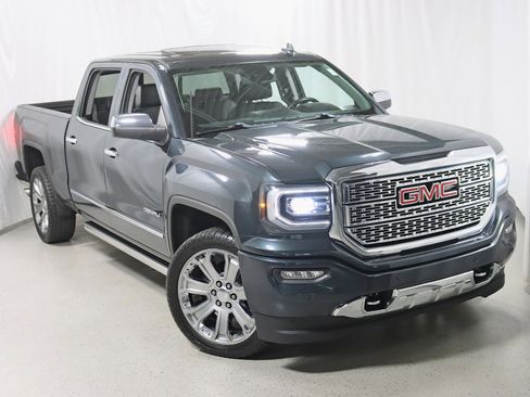 Used 2018 GMC Sierra 1500 Denali w/ Denali Ultimate Package AWD/4WD image 6
