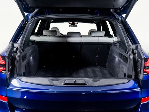 Used 2025 BMW X5 M60i w/ Premium Essential Package image 57