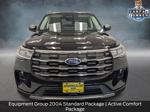 Used 2025 Ford Explorer Active w/ Active Comfort Package AWD/4WD image 2
