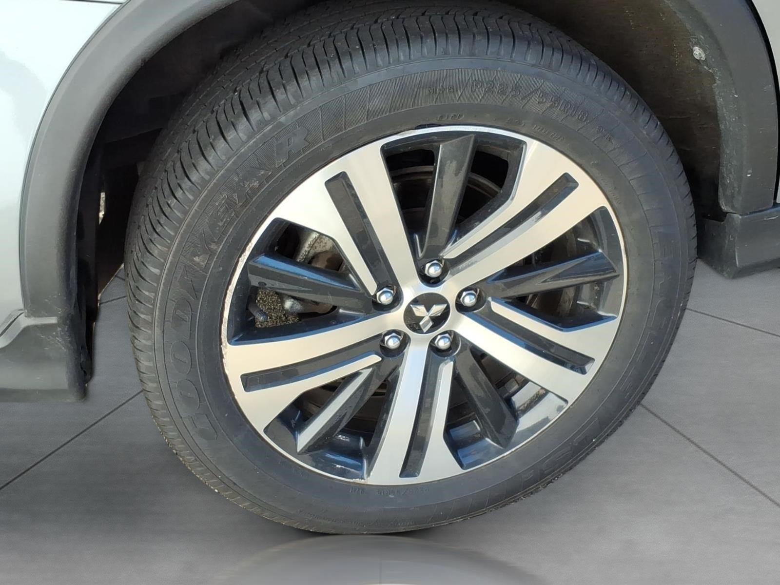 Used 2025 Mitsubishi Outlander Sport AWD image 5