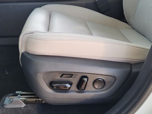 Used 2026 Lexus TX 350 AWD w/ Technology Package image 70
