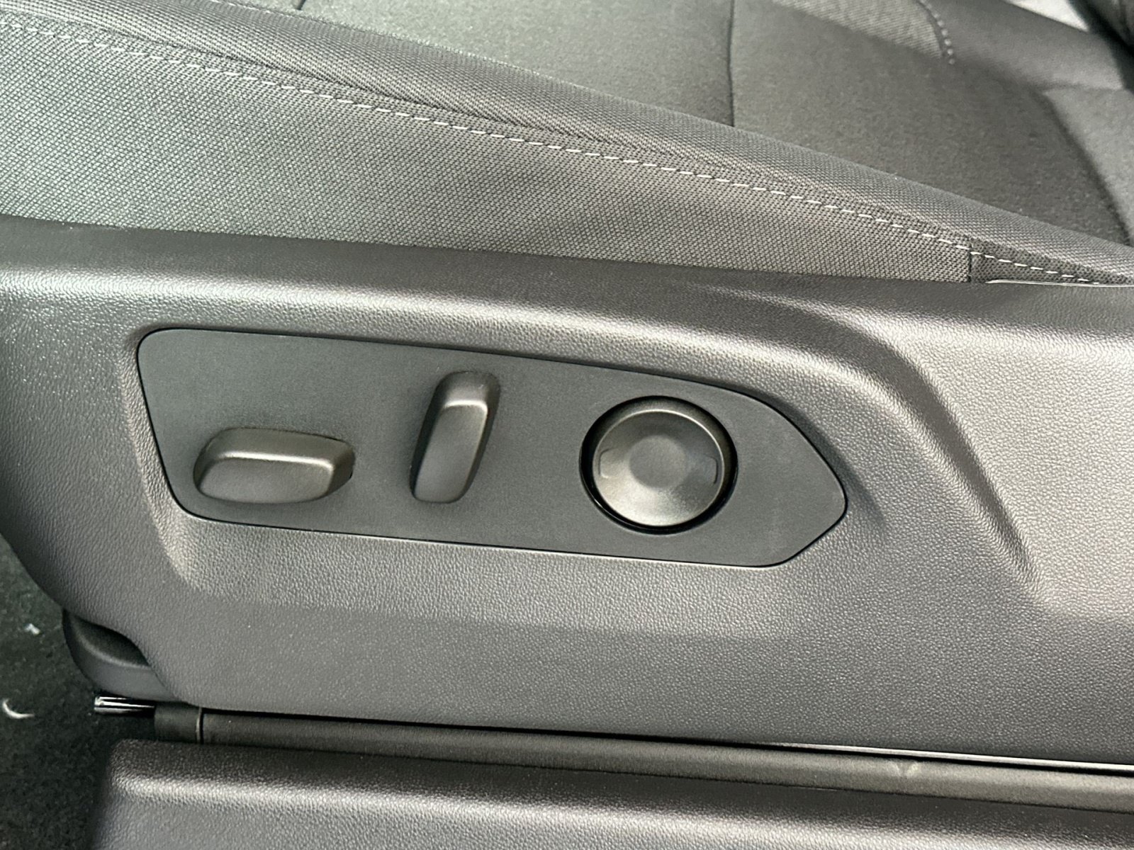 New 2026 Chevrolet Silverado 1500 RST AWD/4WD image 14