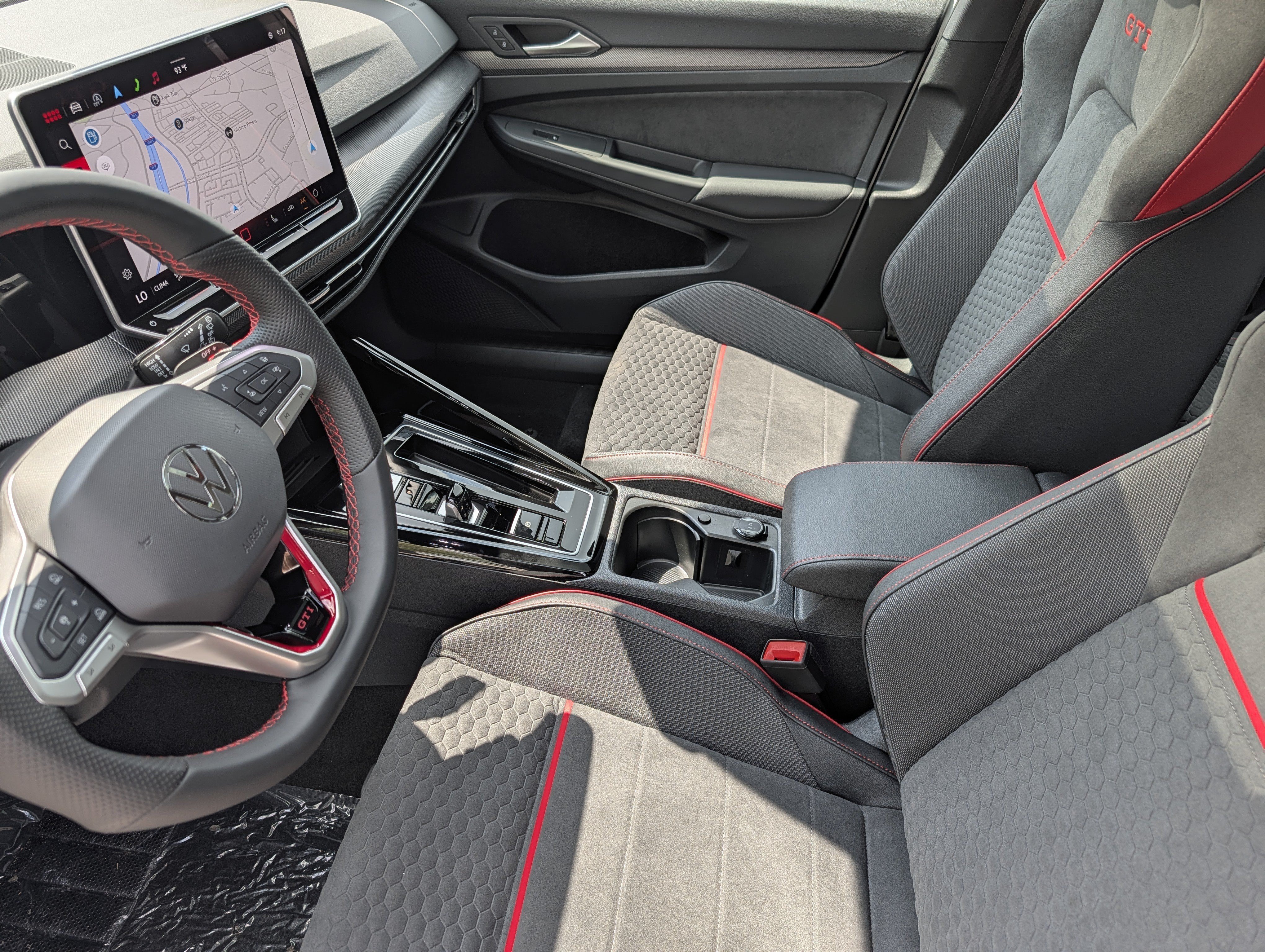 New 2026 Volkswagen GTI SE FWD image 8