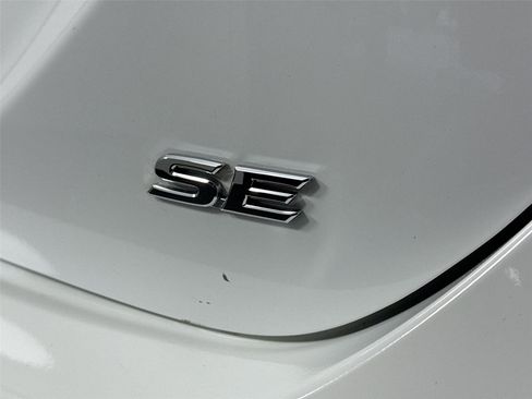 Certified 2023 Toyota Camry SE FWD image 13