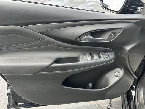 Used 2024 Buick Envista Sport Touring w/ Convenience I Package image 21