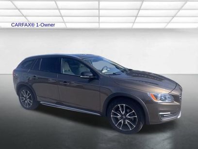 Used 2017 Volvo V60 T5 Cross Country