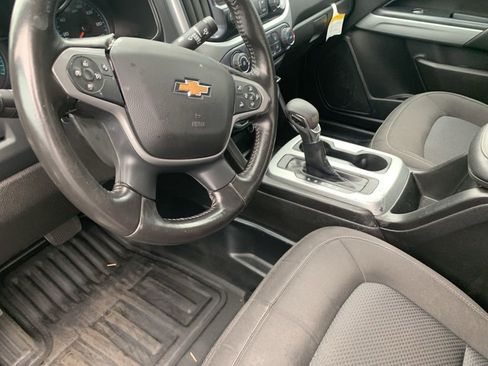 Used 2022 Chevrolet Colorado LT w/ Fleet Safety Package RWD image 17