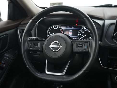 Used 2023 Nissan Rogue SV w/ SV Premium B Package AWD/4WD image 17