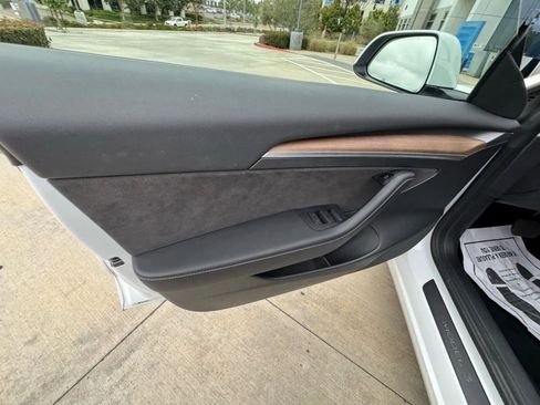 Used 2022 Tesla Model 3 image 14