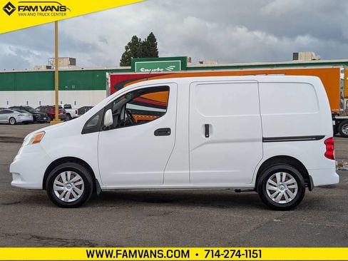 Used 2014 Nissan NV200 SV w/ Technology Package FWD image 5