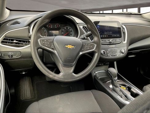 Used 2023 Chevrolet Malibu LT image 8