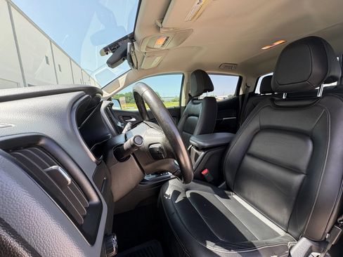 Used 2018 Chevrolet Colorado Z71 RWD image 9