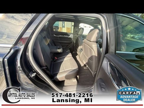 Used 2020 Cadillac XT5 Premium Luxury AWD/4WD image 16