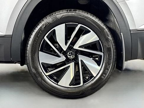 New 2026 Volkswagen Atlas SE image 31