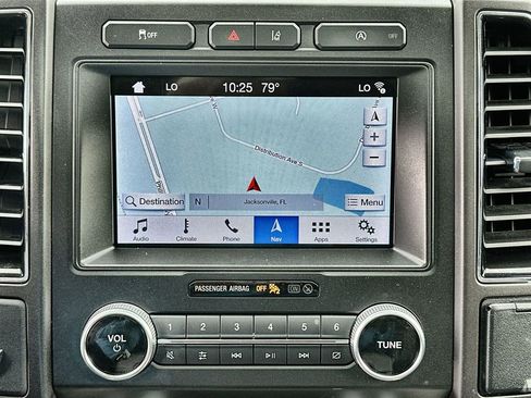 Used 2019 Ford Expedition Limited w/ Equipment Group 301A RWD image 14