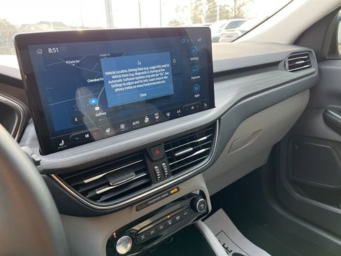 Used 2024 Ford Escape Platinum image 21