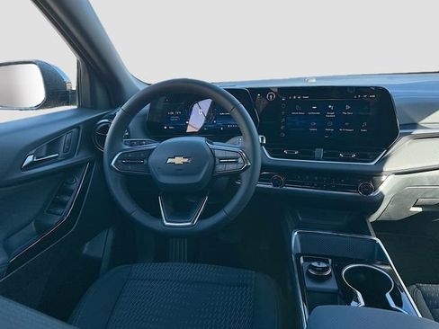 New 2026 Chevrolet Equinox LT image 21