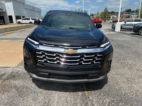 New 2026 Chevrolet Equinox LT FWD image 3