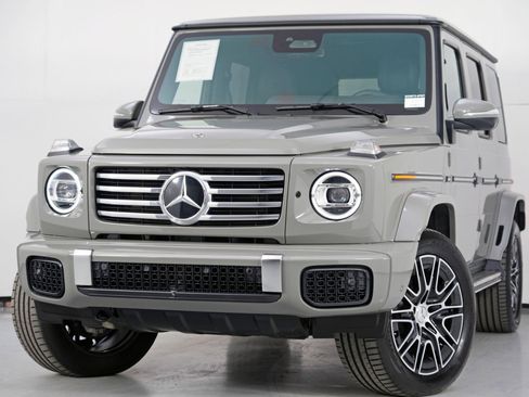 Used 2025 Mercedes-Benz G 580 w/ EQ Technology image 3