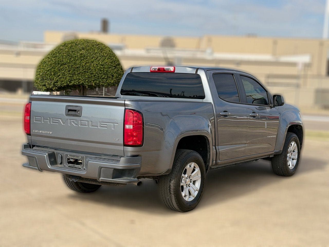 Used 2022 Chevrolet Colorado LT RWD image 6