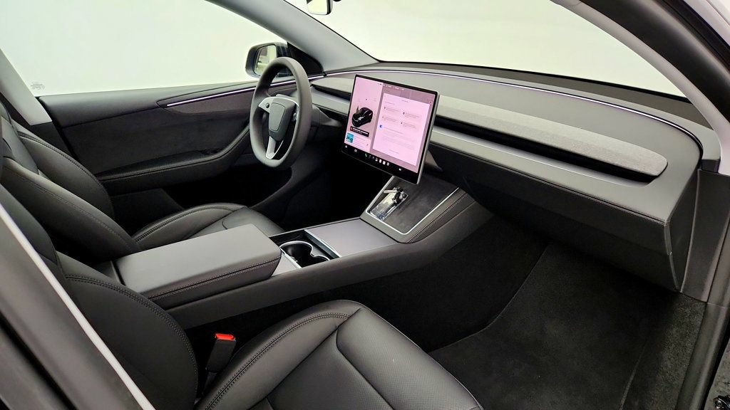 Used 2026 Tesla Model Y 2WD image 30