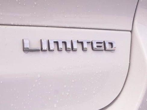 Used 2021 Jeep Grand Cherokee L Limited RWD image 41