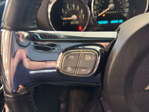 Used 2006 Chevrolet SSR w/ Preferred Equipment Group image 16