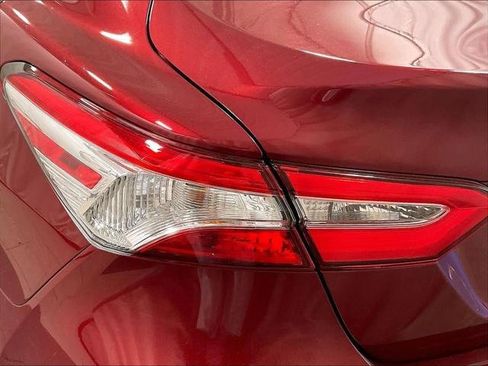 Used 2020 Toyota Camry LE w/ Convenience Package image 33