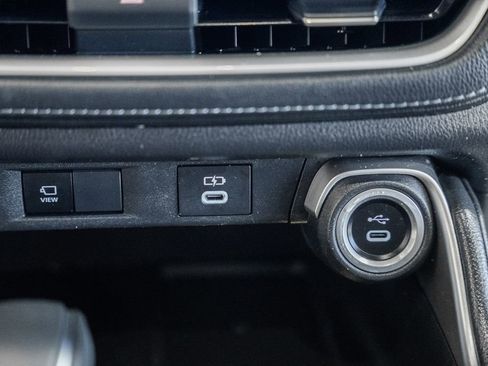 Used 2025 Toyota Grand Highlander AWD Hybrid image 25