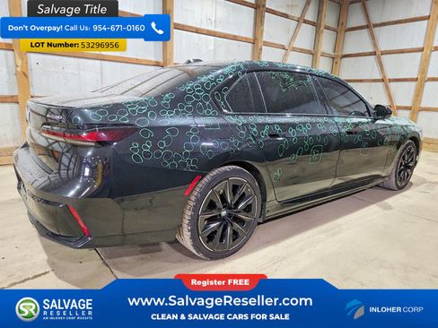 Used 2024 BMW i7 xDrive60 AWD/4WD image 4