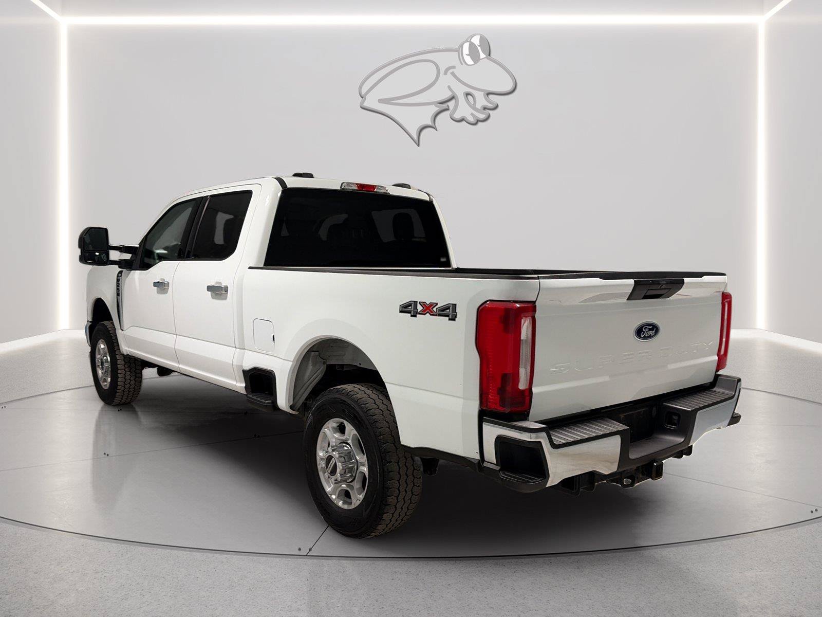 Used 2025 Ford F250 XLT w/ Snow Plow Prep Package AWD/4WD image 5