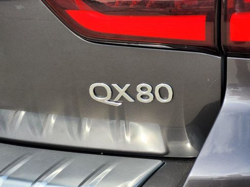 Used 2024 INFINITI QX80 Sensory image 10