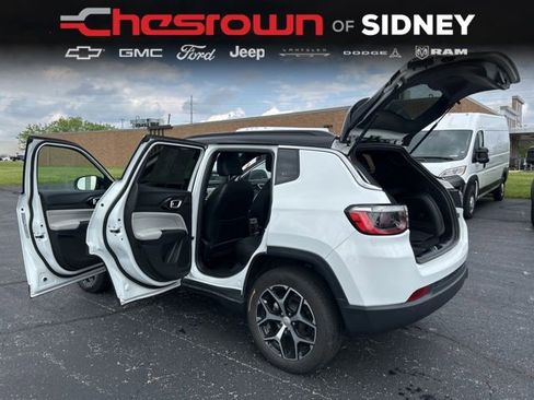 Used 2024 Jeep Compass Limited w/ Sun and Sound Group AWD/4WD image 21