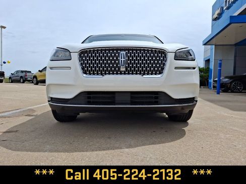 Used 2021 Lincoln Corsair FWD image 11