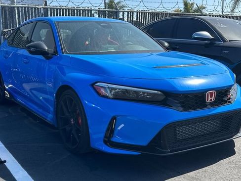 Used 2024 Honda Civic Type R image 2