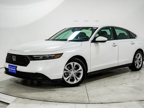 Certified 2023 Honda Accord LX image 1