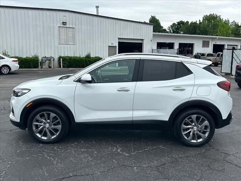 Certified 2022 Buick Encore GX Essence w/ Experience Buick Package FWD image 7
