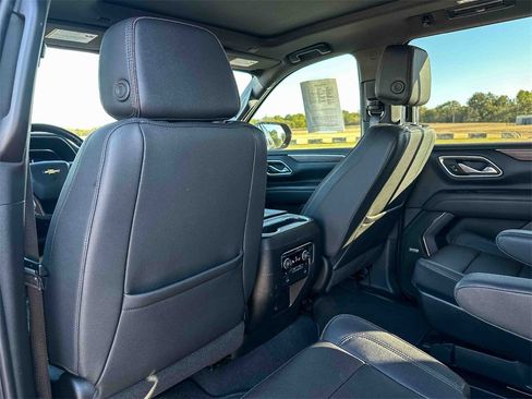 Used 2023 Chevrolet Tahoe High Country image 17
