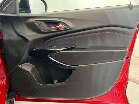 New 2026 Chevrolet Trax RS w/ Sunroof Package FWD image 24