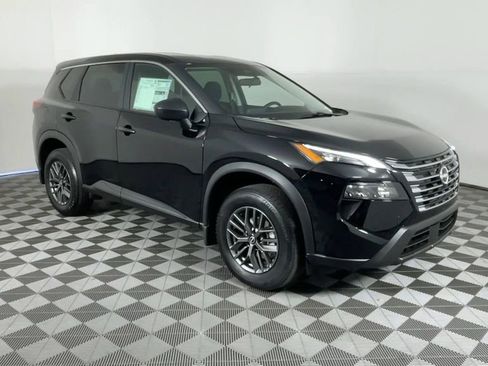 New 2025 Nissan Rogue S image 3