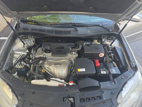 Used 2016 Toyota Camry LE image 40