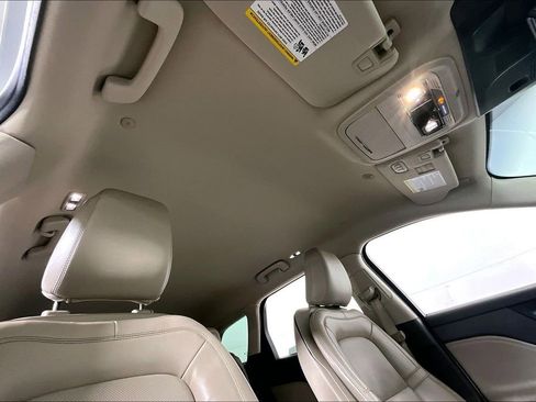 Used 2022 Lincoln Corsair FWD w/ Equipment Group 101A image 22