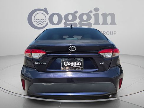 Used 2022 Toyota Corolla LE FWD image 5