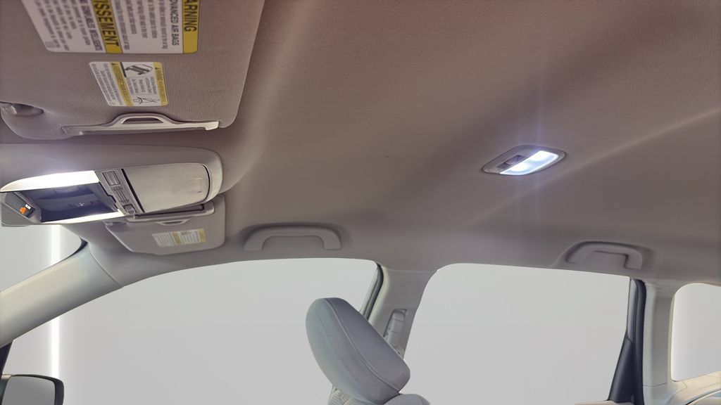 Certified 2023 Subaru Forester AWD/4WD image 17