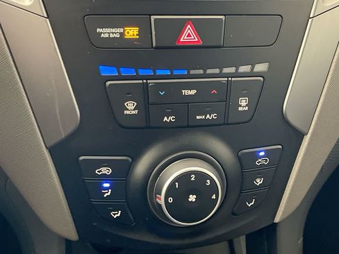 Used 2017 Hyundai Santa Fe Sport AWD/4WD image 18
