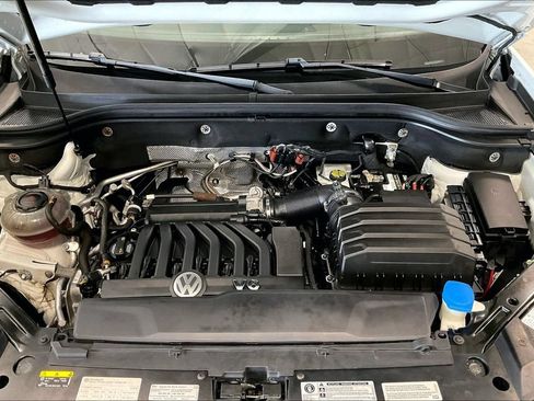 Used 2018 Volkswagen Atlas SEL Premium AWD/4WD image 32