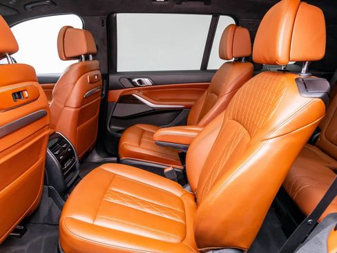 Used 2023 BMW X7 xDrive40i w/ Executive Package image 13